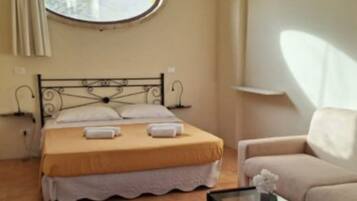 Classic Quadruple Room, Garden View