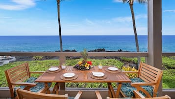 Condo, Multiple Beds, Lanai, Ocean View (Surf and Racquet 1205) | Lanai
