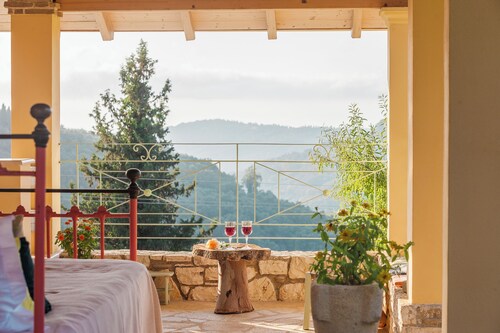 villa Anastasia, Northwest Corfu: Experience Tradition&Nature near St. GeorgeBay