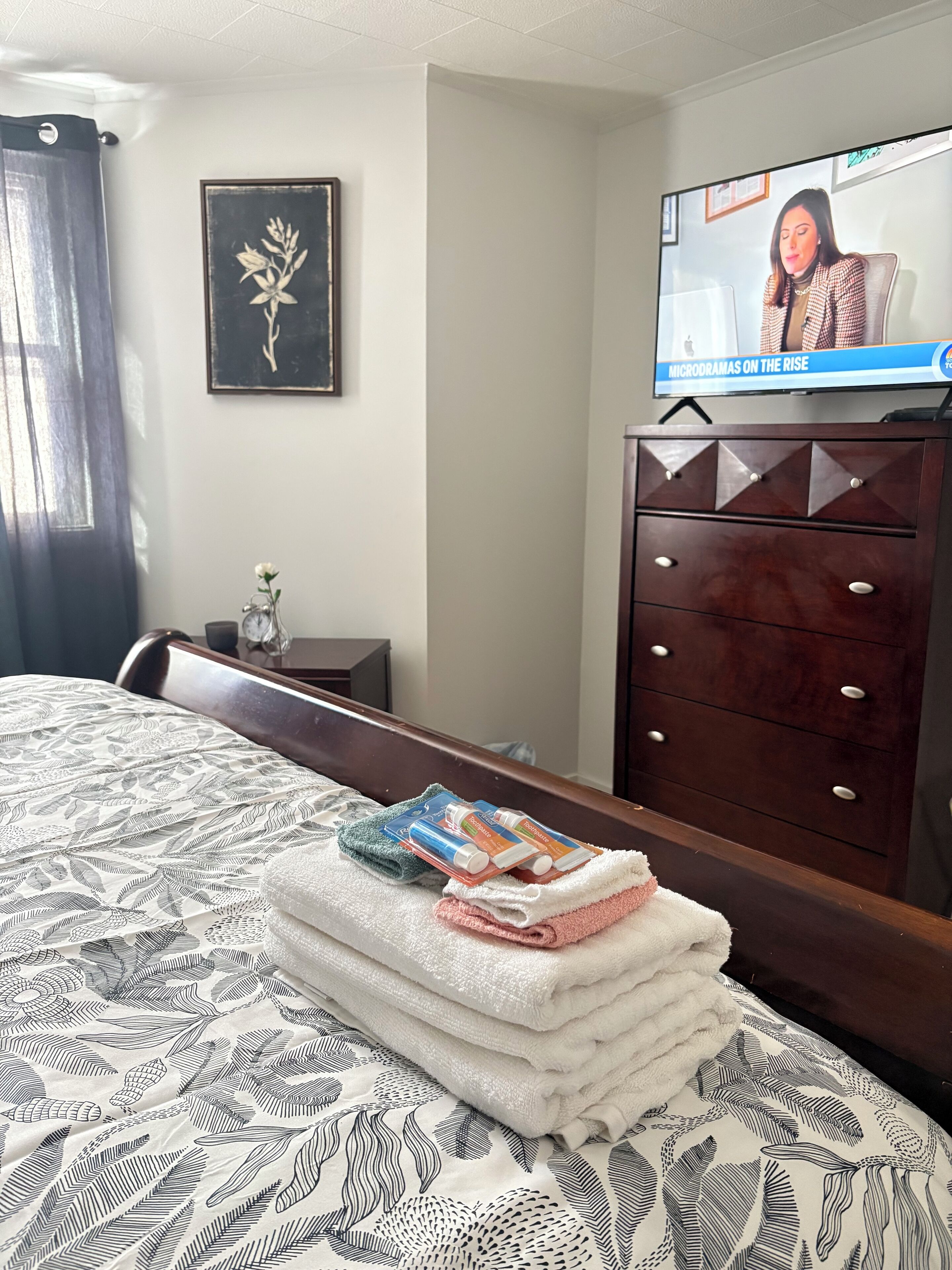 2 chambres, fer et planche à repasser, Wi-Fi, draps fournis