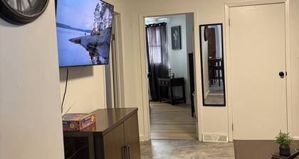 Cozy East Syracuse Apt—Close to Upstate, St. Joseph’s, Downtown & NY State Fair