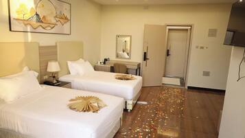 Familienzimmer, Balkon, Stadtblick | Kostenloses WLAN