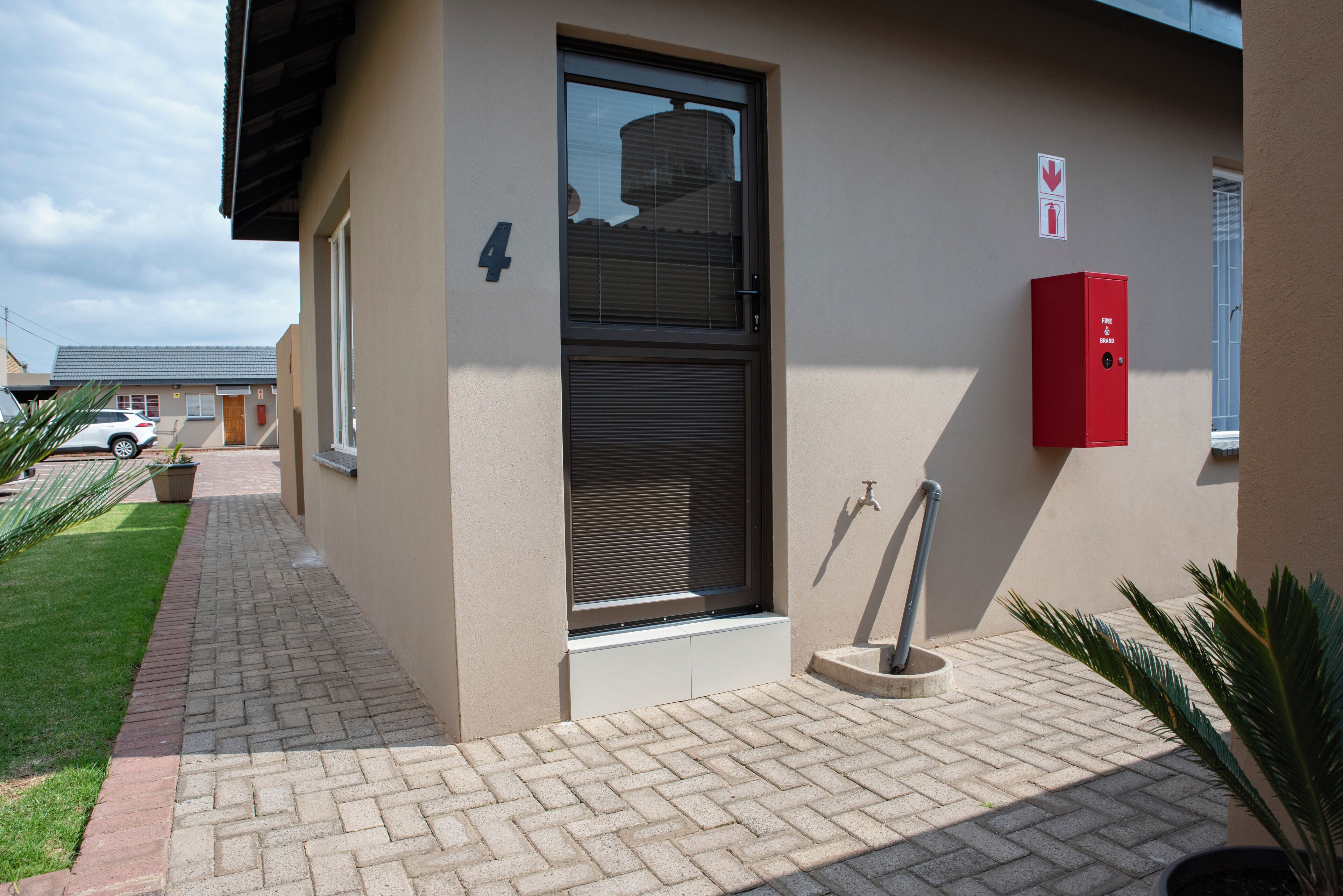 컴포트 아파트, 냉장고 | 외관