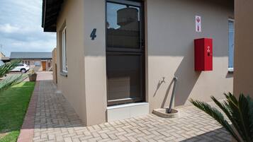 ์ปดํฌํธ ์ํํธ, ๋์ฅ๊ณ | ์ธ๊ด