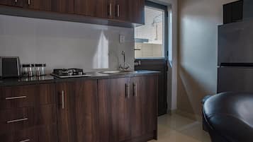 Comfort-Apartment, Kühlschrank | Eigene Küche | Kühlschrank, Mikrowelle, Ofen, Kochgeschirr/Geschirr/Besteck