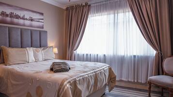 LÀgenhet Deluxe - 1 queensize-sÀng - kök | Arbetsyta för laptop och gratis wi-fi