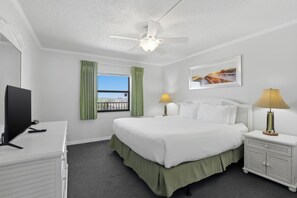 Laptop workspace, iron/ironing board, free WiFi, bed sheets