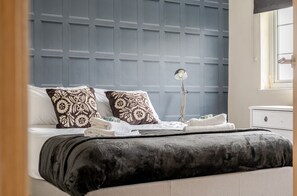 3 chambres, fer et planche à repasser, Wi-Fi gratuit, draps fournis