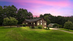 Exterior - Not Another Cookie Cutter Cabin (Logan)