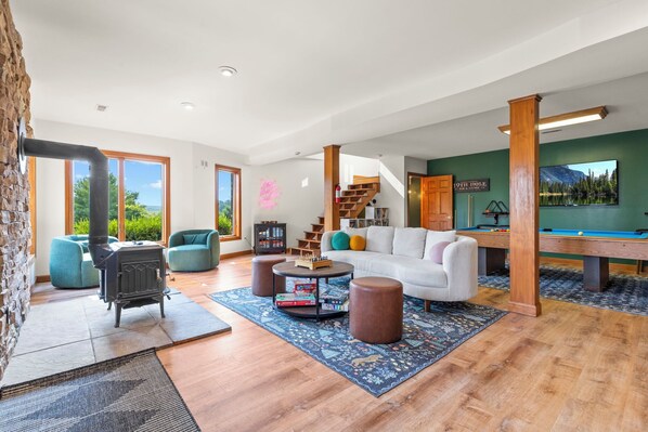 Game room - Not Another Cookie Cutter Cabin (Logan)