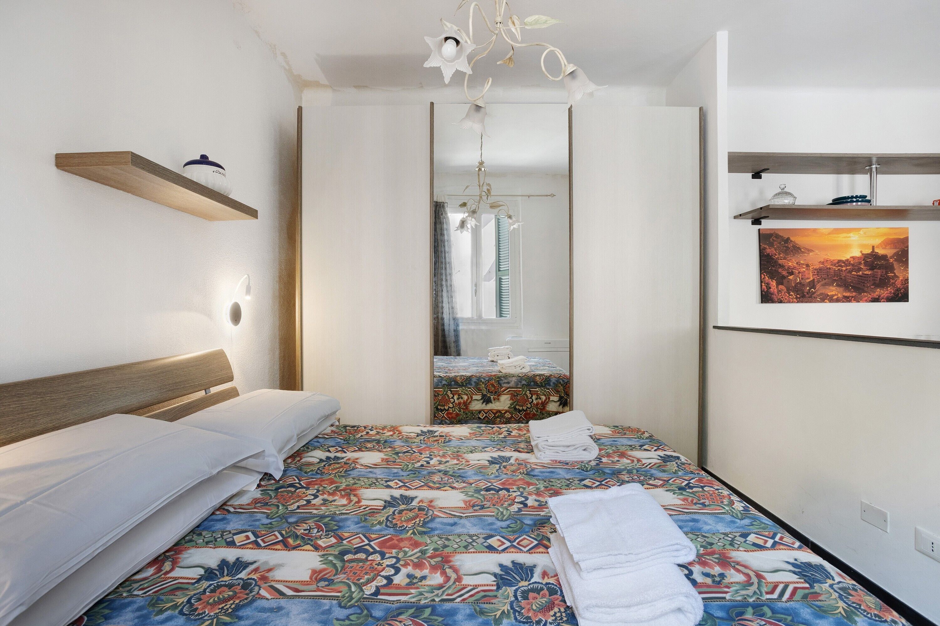 2 chambres, fer et planche à repasser, Wi-Fi, draps fournis