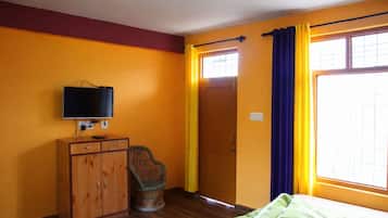 Deluxe Suite, Balcony, Mountain View