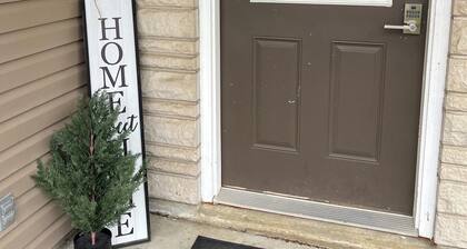 Amish Alley Guesthouse (Close to Topeka Livestock Auction)