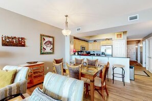 公寓客房, 多張床 (Summer Place #303) | 起居區