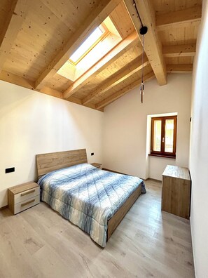 2 chambres, Wi-Fi gratuit, draps fournis