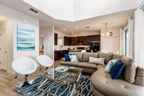 Smart TV, ping pong - Last Minute Disney Getaway! Private Pool, Hot Tub & Game Room. Book Now! #28974 (Orlando)