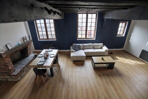 Living area - Center Architect Poirier - 2 Rooms Business Family (Orléans)