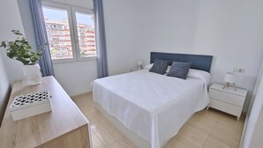 2 bedrooms, iron/ironing board, free WiFi, bed sheets - TERRASOL FRANLOU SEA VIEWS (Torre del Mar)