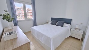 Bügeleisen/Bügelbrett, kostenloses WLAN, Bettwäsche
