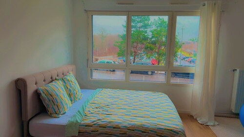 Studio lumineux entre Paris et Disneyland 