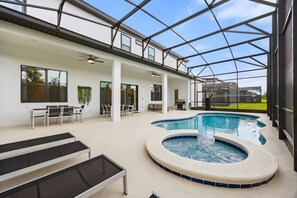 Pool - Last Minute Disney Getaway! Luxury Villa with Private Pool, Hot Tub & Themed Bedrooms. Book Now! #147189 (Orlando)