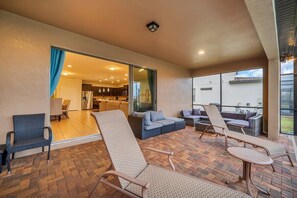Terrace/patio - Last Minute Disney! Private Pool, Hot Tub, Game Room & Themed Bedrooms. Book Now! #118533 (Orlando)