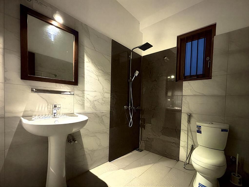 Deluxe-Doppelzimmer, 1 King-Bett, Balkon, Gartenblick | Badezimmer