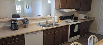 Shawnee Forest Retreat, Suite A, near Garden of the Gods, Southern IL