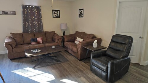 Shawnee Forest Retreat, Suite A, near Garden of the Gods, Southern IL