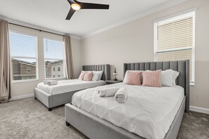 6 Schlafzimmer, Bügeleisen/Bügelbrett, WLAN, Bettwäsche