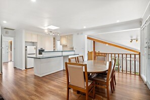 Apartment | Private kitchen | Cleaning supplies - Spacious 4-bed House With Garden in Doncaster (Melbourne)