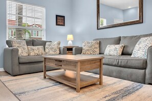 Smart TV - Last Minute Disney Getaway! Luxury Townhouse. Book Now! #148319 (Orlando)
