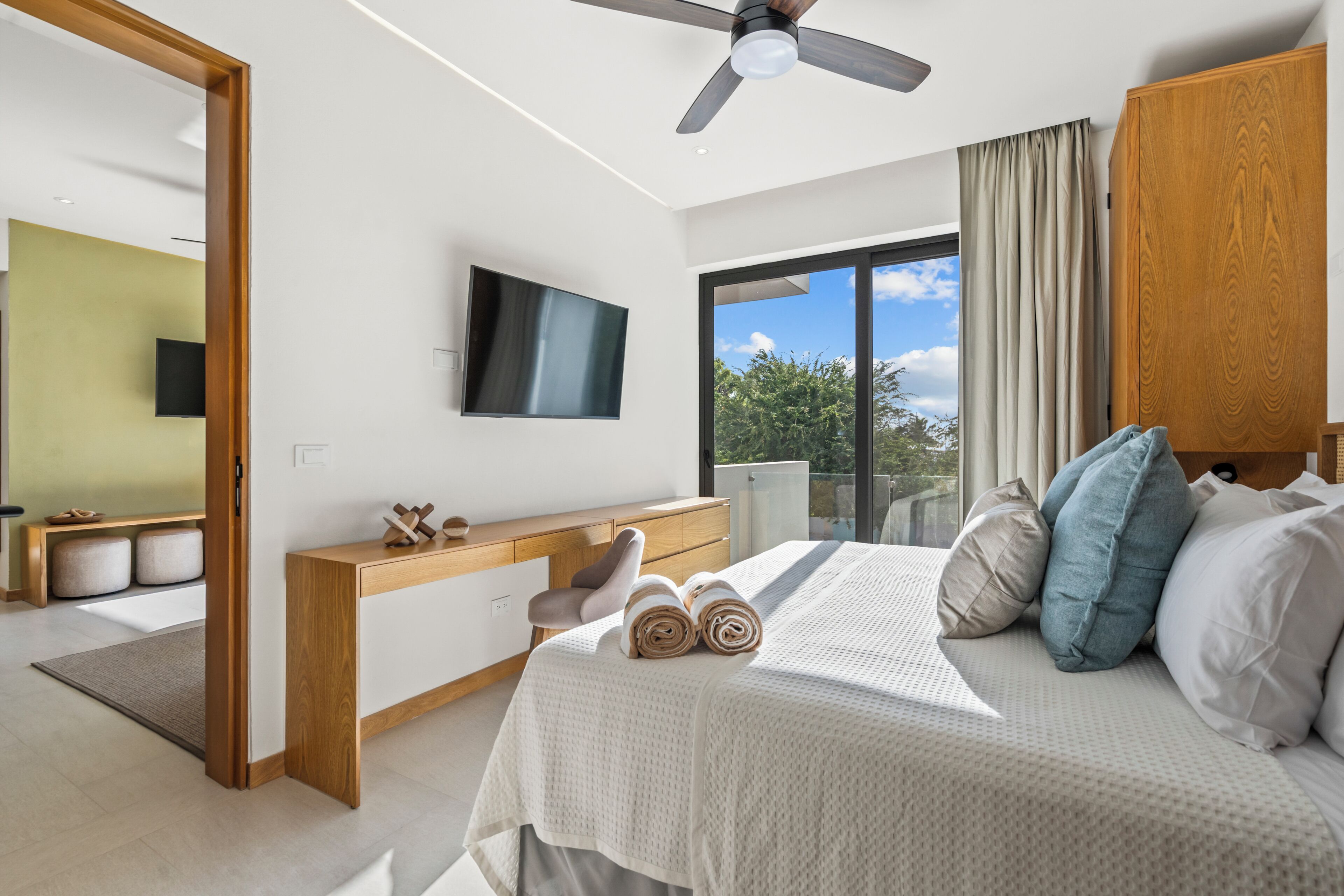 Deluxe Apartment, 2 Bedrooms, City View, Sea Facing