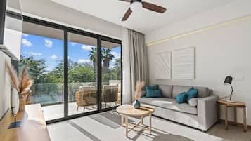 Deluxe Apartment, 2 Bedrooms, City View, Sea Facing | View from room