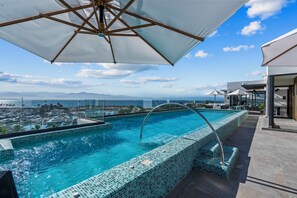 Outdoor pool, open 8:00 AM to 10:00 PM, pool umbrellas, sun loungers - Alik (La Cruz de Huanacaxtle)