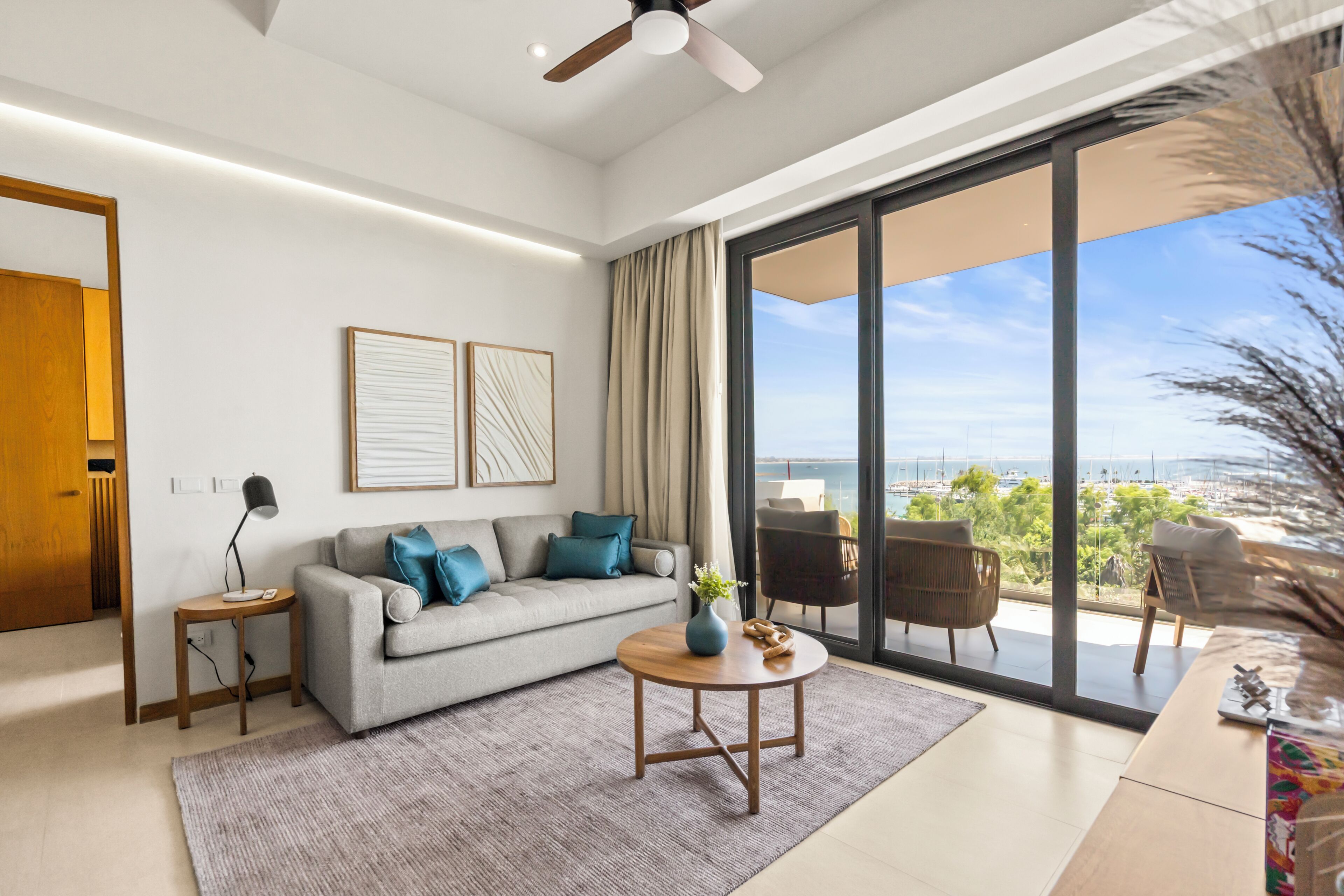 Smart TV, heated floors