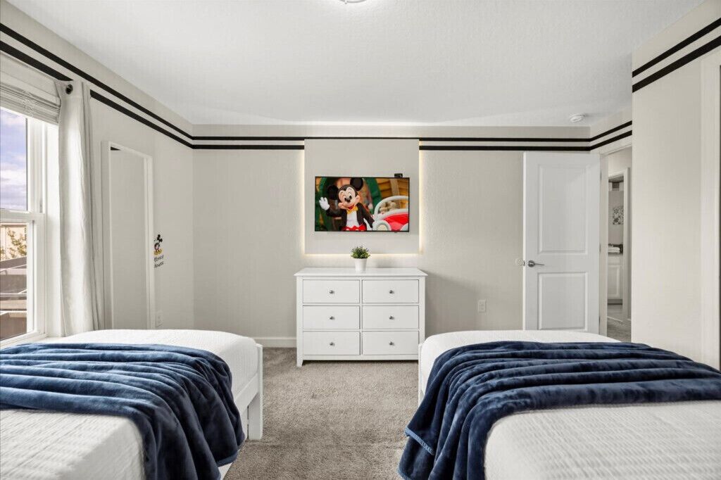 Een strijkplank/strijkijzer, wifi, beddengoed