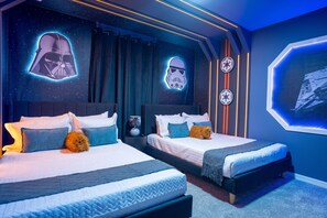 7 bedrooms, iron/ironing board, WiFi, bed sheets - Last Minute Disney Getaway! Private Pool & Themed Bedrooms. Book Now! #162673 (Orlando)