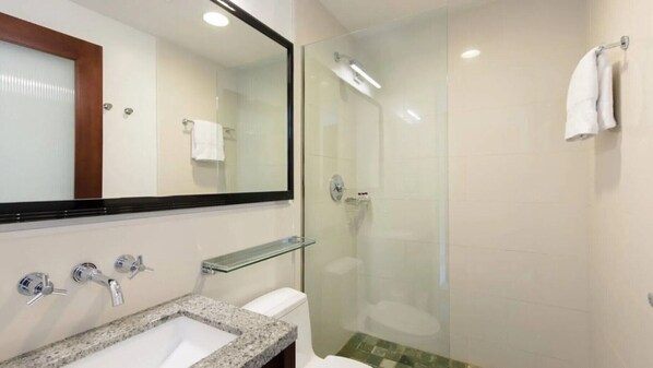 Unclassified image, 1 of 6, button - Cozy 1-bedroom hotel in lovely NY with fitness room and AC
During World Cup (New York)