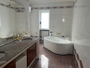 Niet-geclassificeerde afbeelding, 5 van 26, knop