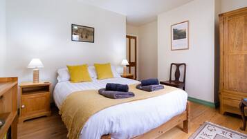 2 bedrooms, individually decorated, individually furnished, free WiFi
