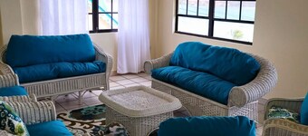Taylor's Apartment 5, Bequia - Perfect for singles & couples