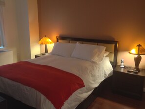 2 quartos, ferros/tábuas de passar roupa, acesso à internet