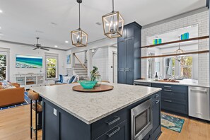 Interior - Luxury Lakefront w/ Dock + Gourmet Kitchen (Santa Rosa Beach)