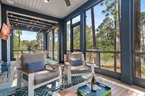 Interior - Luxury Lakefront w/ Dock + Gourmet Kitchen (Santa Rosa Beach)