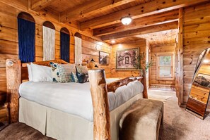 Room - Mistwood Manor | Hot Tub • Sauna • Game Room (Sevierville)