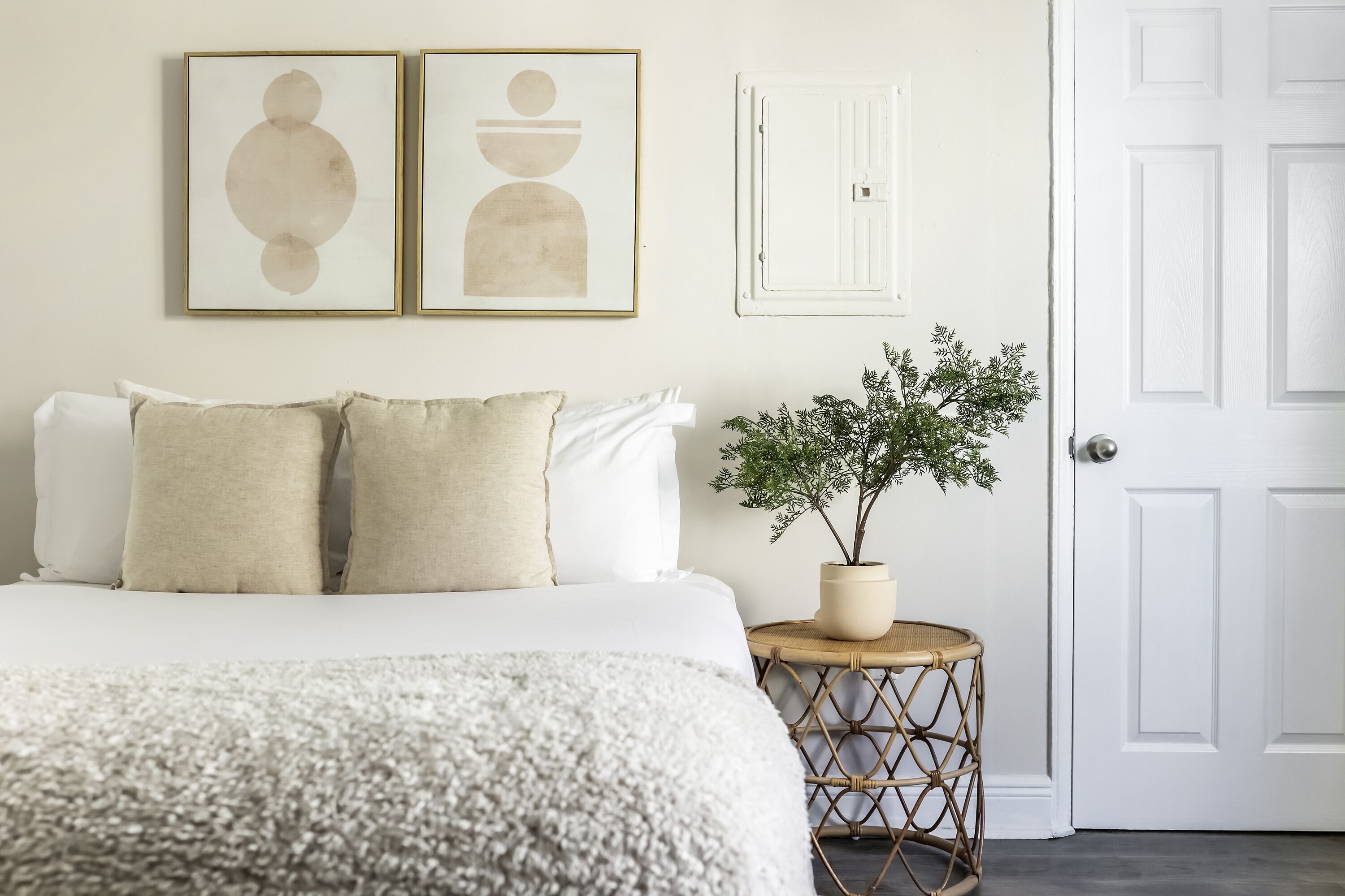 Comfort Single Room, 1 Double Bed, Microwave | Laptop workspace, iron/ironing board, free WiFi