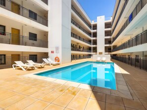 Pool - Apartment 'Ria Formosa Pool Haven' with Shared Pool, Wi-Fi and Air Conditioning (Olhão)