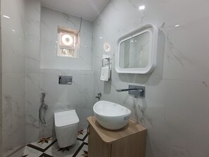 Tvåbäddsrum Deluxe