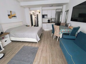 1 habitación, tabla de planchar con plancha, wifi y ropa de cama 
